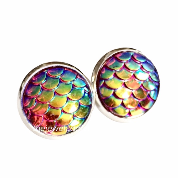 3 for 15🎀Ruby rainbow mermaid scale studs - Picture 3 of 7